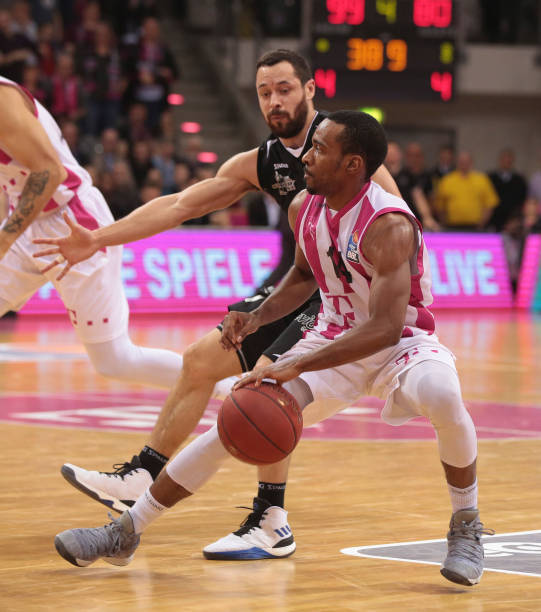 在争冠路上 在争冠路上