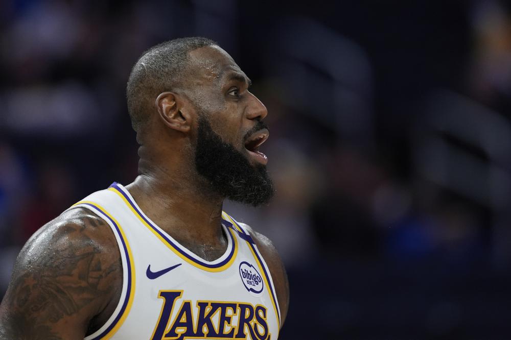 不仅仅是战 不仅仅是战