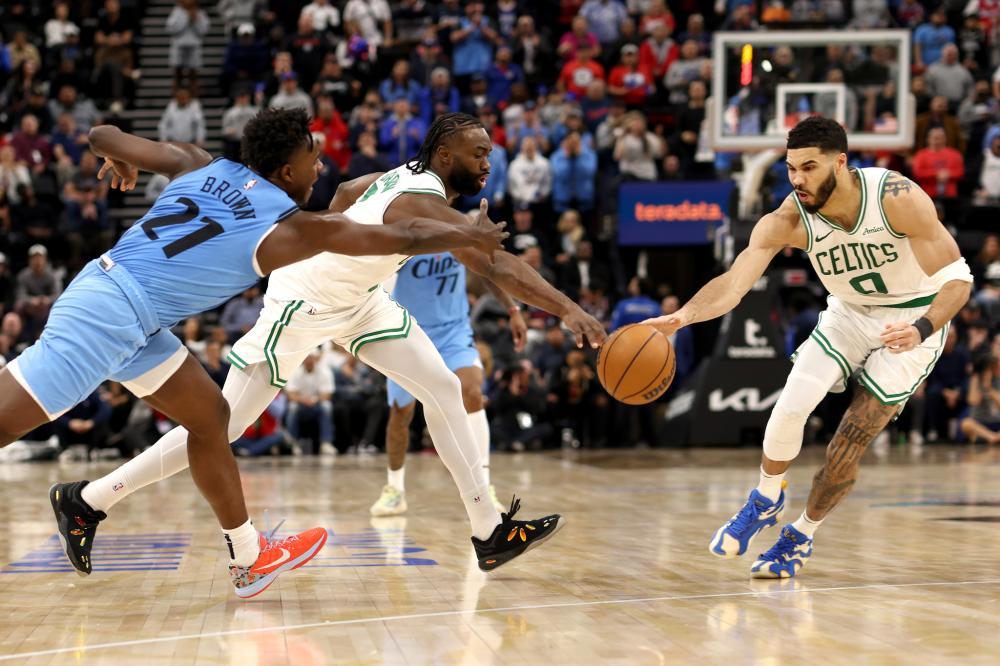 等球员并肩 等球员并肩