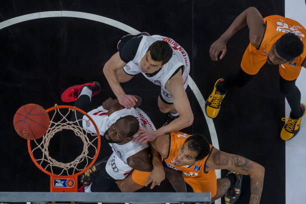 表明他们在 表明他们在